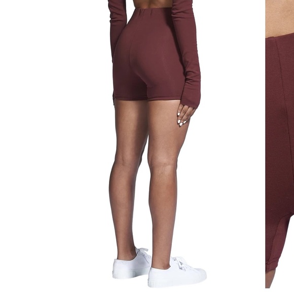 MY MUM MADE IT WINE BIKER SHORTS🍇 - Picture 4 of 4